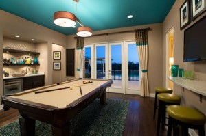 Gorgeous-drum-pendants-are-a-perfect-fit-for-the-space-above-the-pool-table